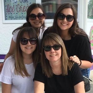 Meet your Posher, Katelyn